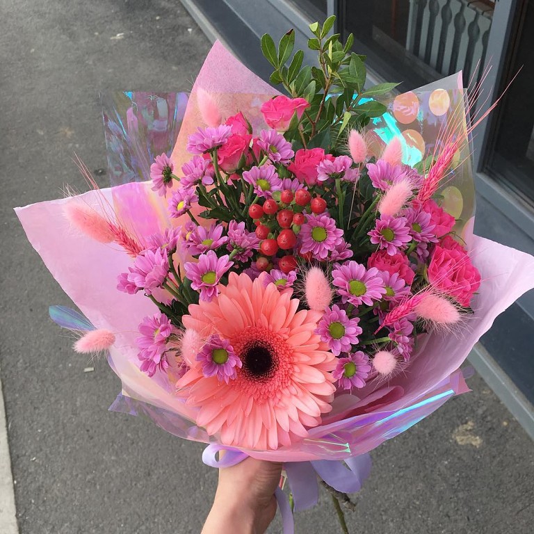 Букет цветов из: Розы, Герберы и Хризантемы в Выдрино