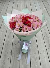 Букет цветов из:  Альстромерии в Выдрино