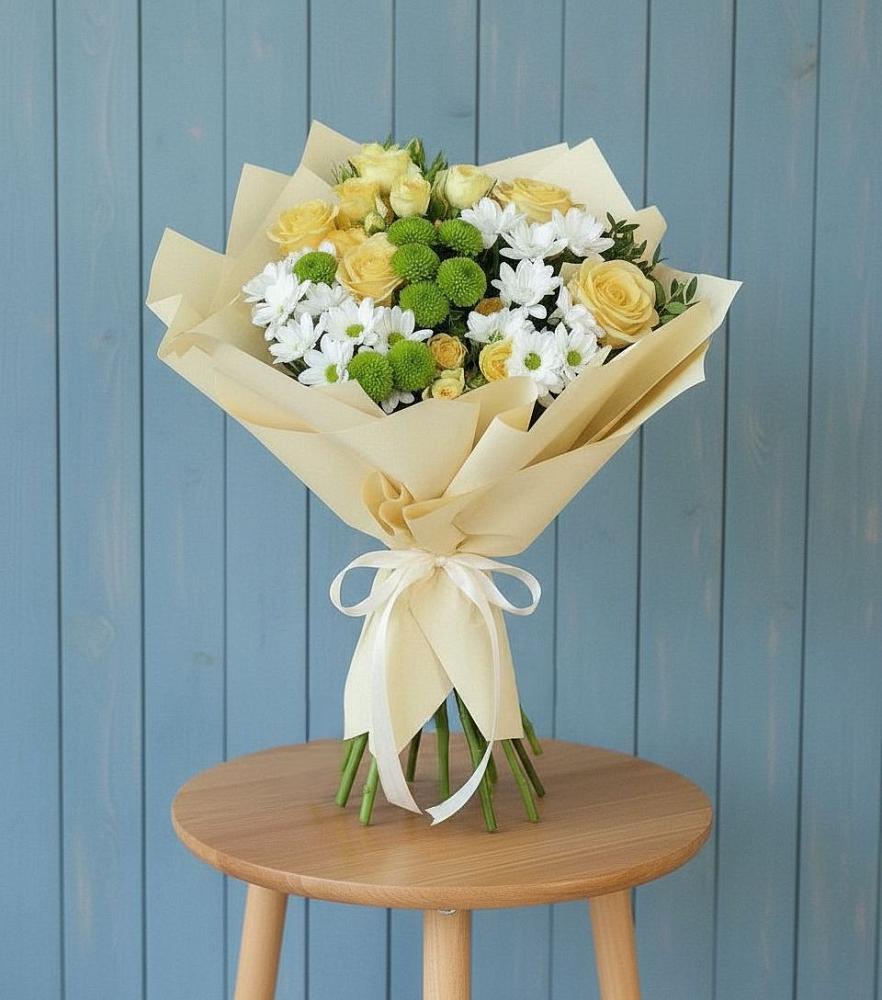 Букет цветов из: Хризантемы и Розы в Выдрино