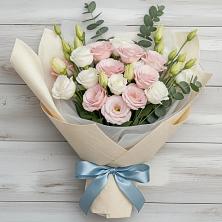 Букет цветов из:  Лизиантусы в Выдрино