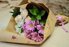 Букет цветов из:  Розы и Хризантемы #REPLACE_PRED# Выдрино