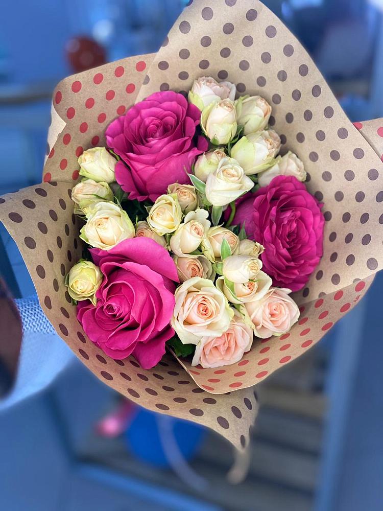 Букет цветов из: Розы в Выдрино