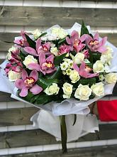 Букет цветов из:  Розы и Хризантемы #REPLACE_PRED# Выдрино