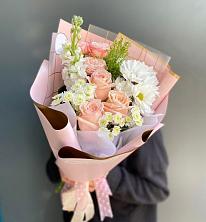 Букет цветов из:  Хризантемы и Розы в Выдрино