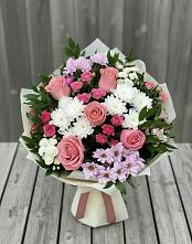 Букет цветов из:  Альстромерии, Гвоздики, Розы и Хризантемы в Выдрино