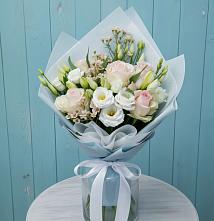 Букет цветов из:  Розы и Лизиантусы в Выдрино